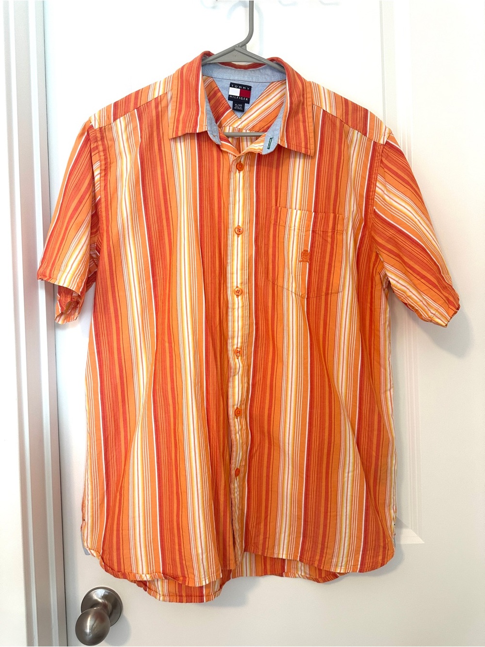 Vintage 2004 Tommy Hilfiger Men's XL Orange Striped Button Up Short Sleeve Shirt